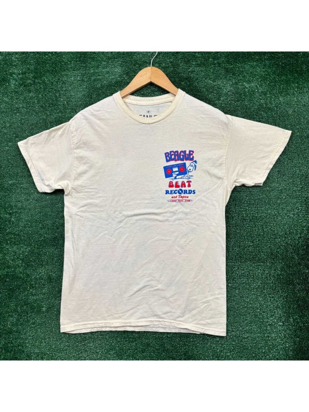 Peanuts Beagle Records and Tapes Beige T-Shirt Size Medium